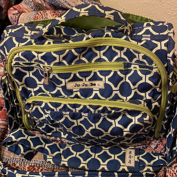Ju•Ju•Be Royal Envy diaper bag/backpack